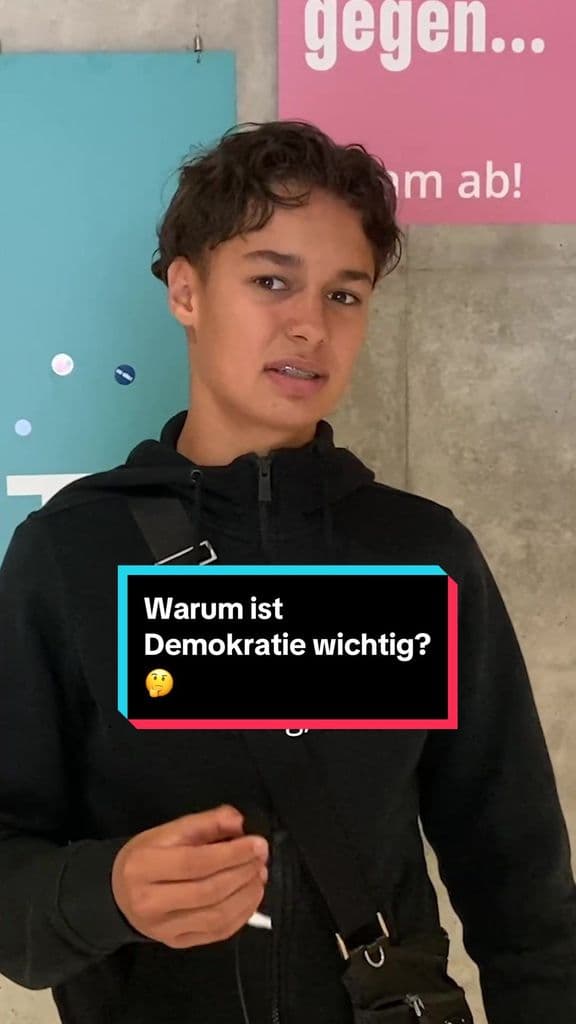 Demokratie heißt Mitbestimmung. Es ist wichtig, sich mit unserer #Demokratie zu beschäftigen! 💪    🔎 Auf Social Media, besonders auf TikTok begegnen uns täglich Desinformationen & Fake News. Wie geht ihr damit um?    Auf unserem Tag der Konrad-Adenauer-Stiftung haben sich Jugendliche in Workshops mit Fragen rund um die Demokratie auseinandergesetzt: Wie bilde ich mir eine Meinung? Wie positioniere ich mich im Netz?    Das ist wichtig, denn nicht nur unsere Demokratie in Deutschland wird herausgefordert. In vielen Ländern beobachten wir einen großen Trend des Populismus, der Attraktivität autoritärer Führungspersönlichkeiten und der Bereitschaft, auf komplizierte Fragen die einfachste denkbare Antwort zu halten. Es ist wichtig, dass wir Demokratinnen & Demokraten gerade jetzt zusammenhalten. 