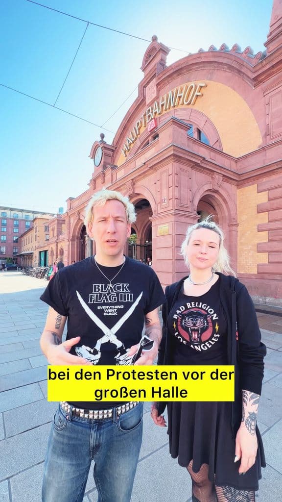 Alle nach Erfurt! Wir sind schon da und organisieren die Proteste. Hier findest du alle Infos:  https://www.keinbockaufnazis.de/stabilbleiben